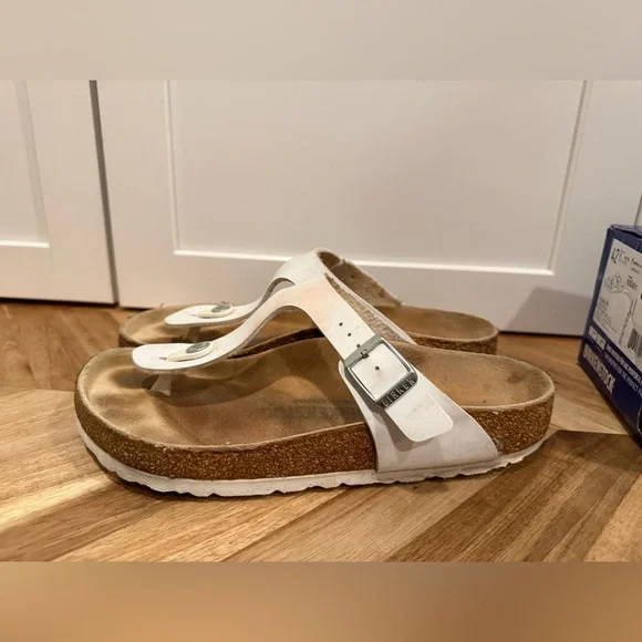 Birkenstock Gizah Women's White Sandals size 38 - Picture 3 of 12